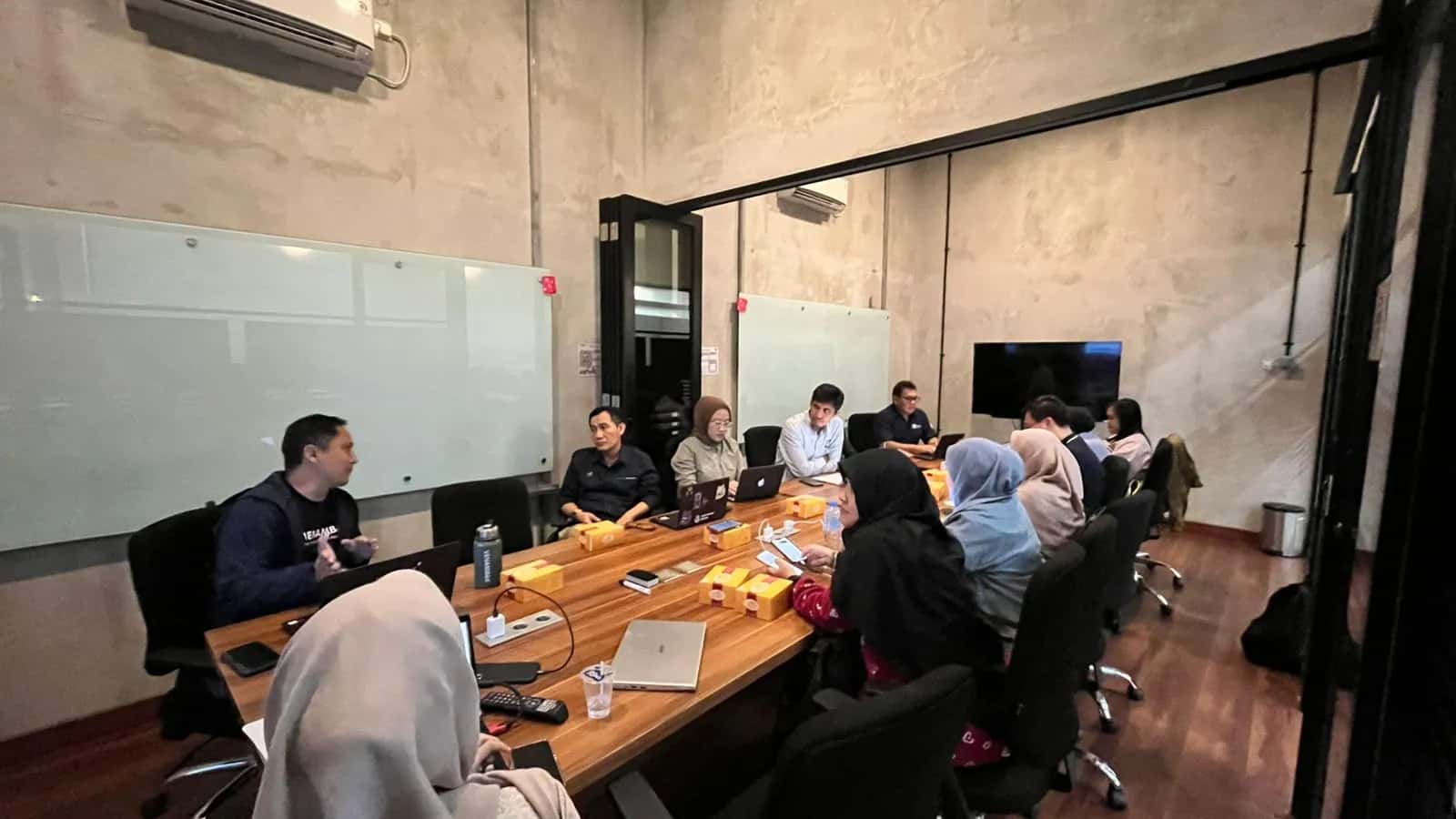 Kolaborasi VENAMBAK dan KOMDIGI