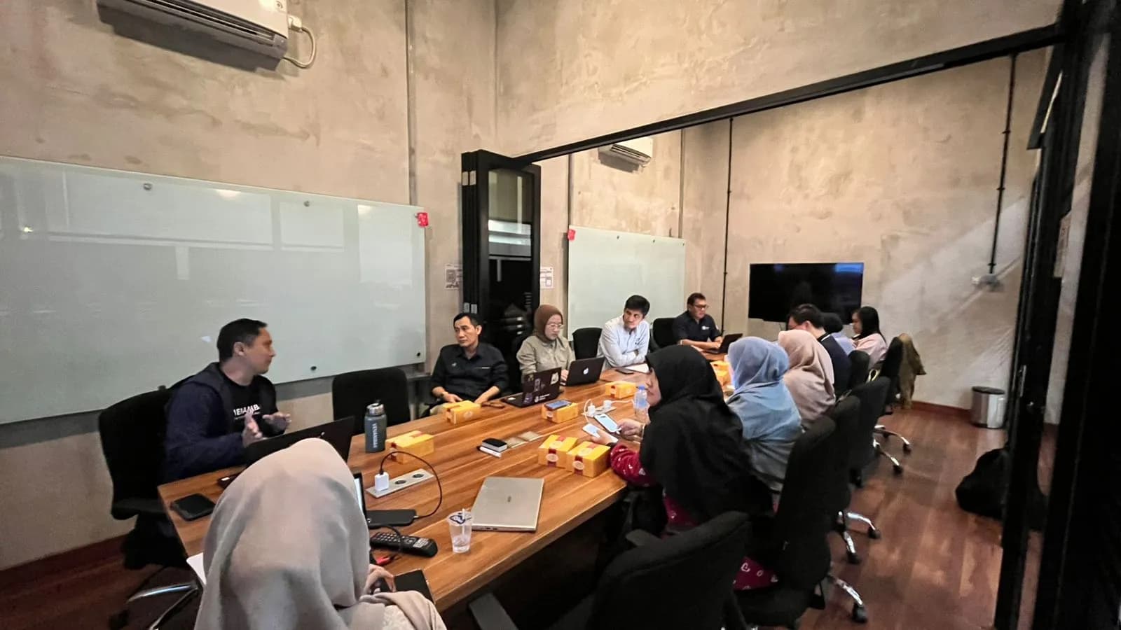 Kolaborasi VENAMBAK dan KOMDIGI