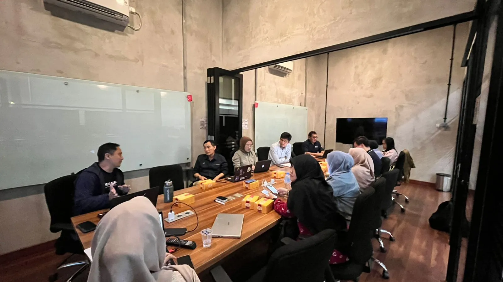 Kolaborasi VENAMBAK dan KOMDIGI