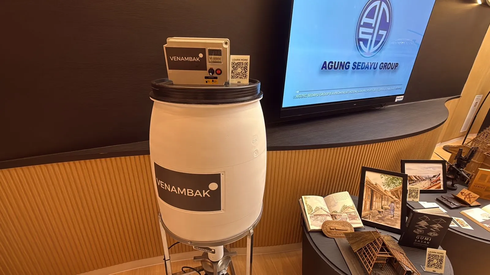 Tim VENAMBAK Representasi Indonesia di Osaka